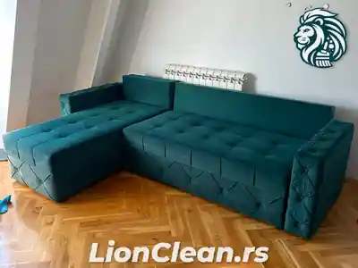 Dubinsko pranje zelene ugaone garniture posle pranja u Beogradu