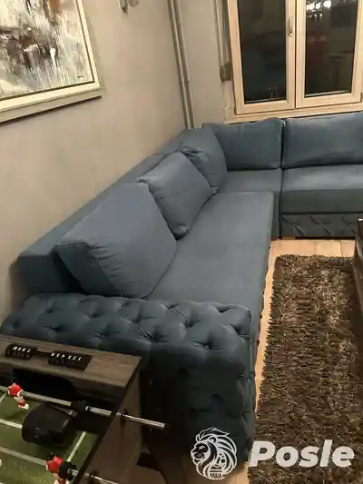 Dubinsko pranje plave ugaone garniture posle pranja u Beogradu