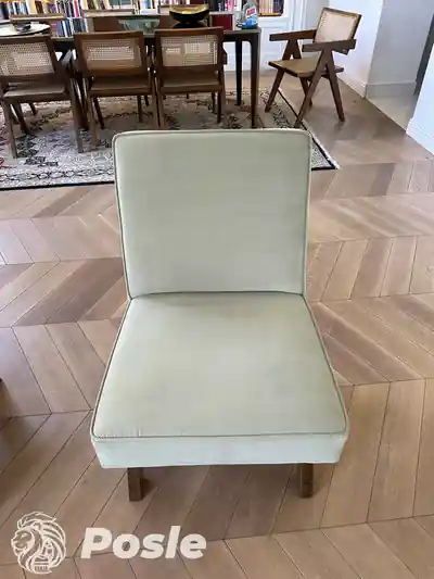 Dubinsko pranje svetle stolice posle pranja u Beogradu