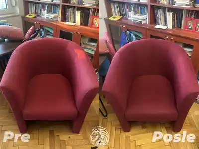Dubinsko pranje crvenih fotelja pre i posle dubinskog pranja u Beogradu