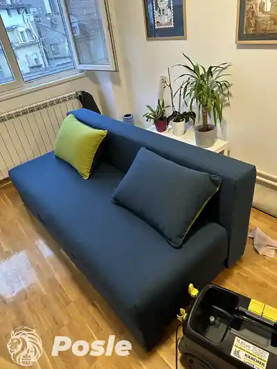 Dubinsko pranje plavog dvoseda posle pranja u Beogradu