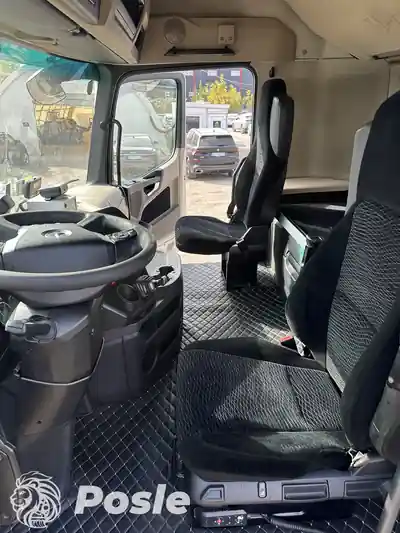 Detailing enterijera auta - rezultat 4