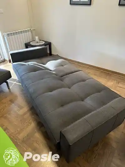 Dubinsko pranje tamne garniture posle pranja u Beogradu