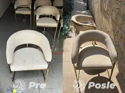 Dubinsko pranje belih klub stolica pre i posle pranja u Beogradu