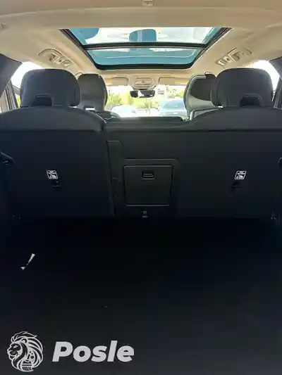 Dubinsko pranje gepeka i zadnjeg dela vozila automobila u Beogradu