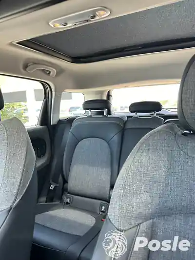 Dubinsko pranje prednjih sedista posle pranja automobila u Beogradu