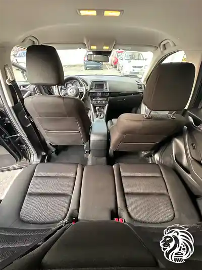 Dubinsko pranje zadnje klupe posle pranja automobila u Beogradu
