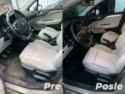 Dubinsko pranje svetlog prednjeg sedista pre i posle pranja automobila u Beogradu
